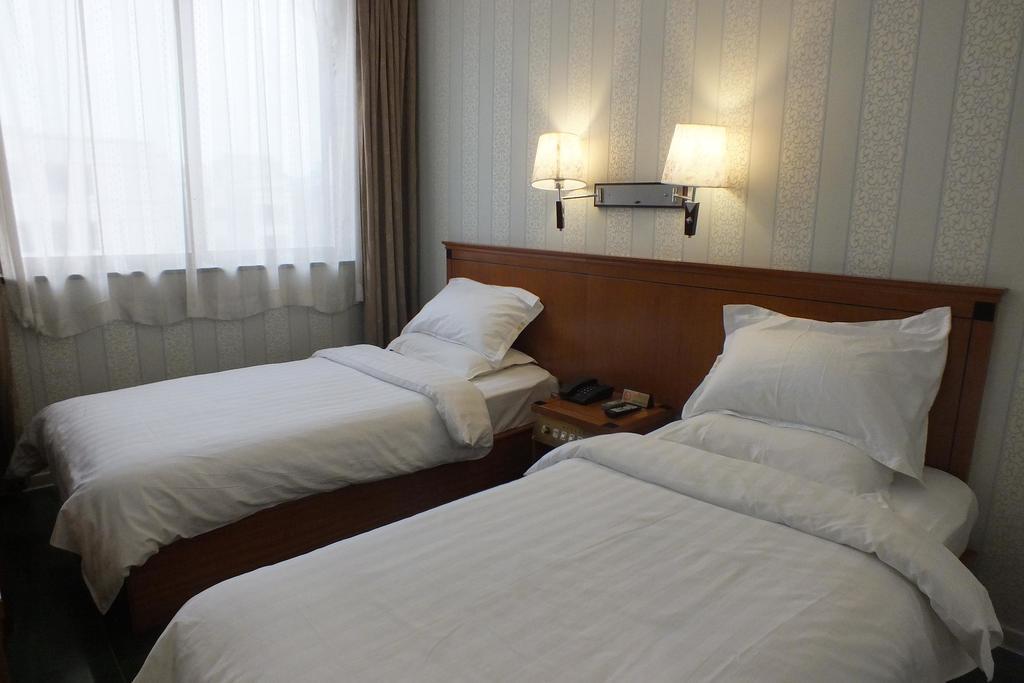 Beijing Fuxing Holiday Hotel Exterior foto